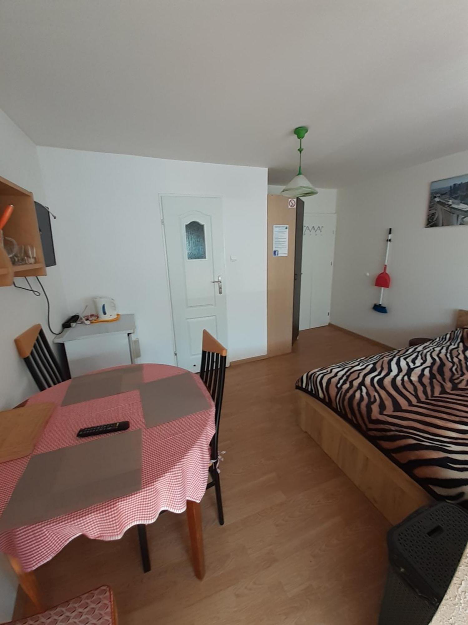 Wynajem Apartamentow I Pokoi. Ustronie Morskie Kültér fotó