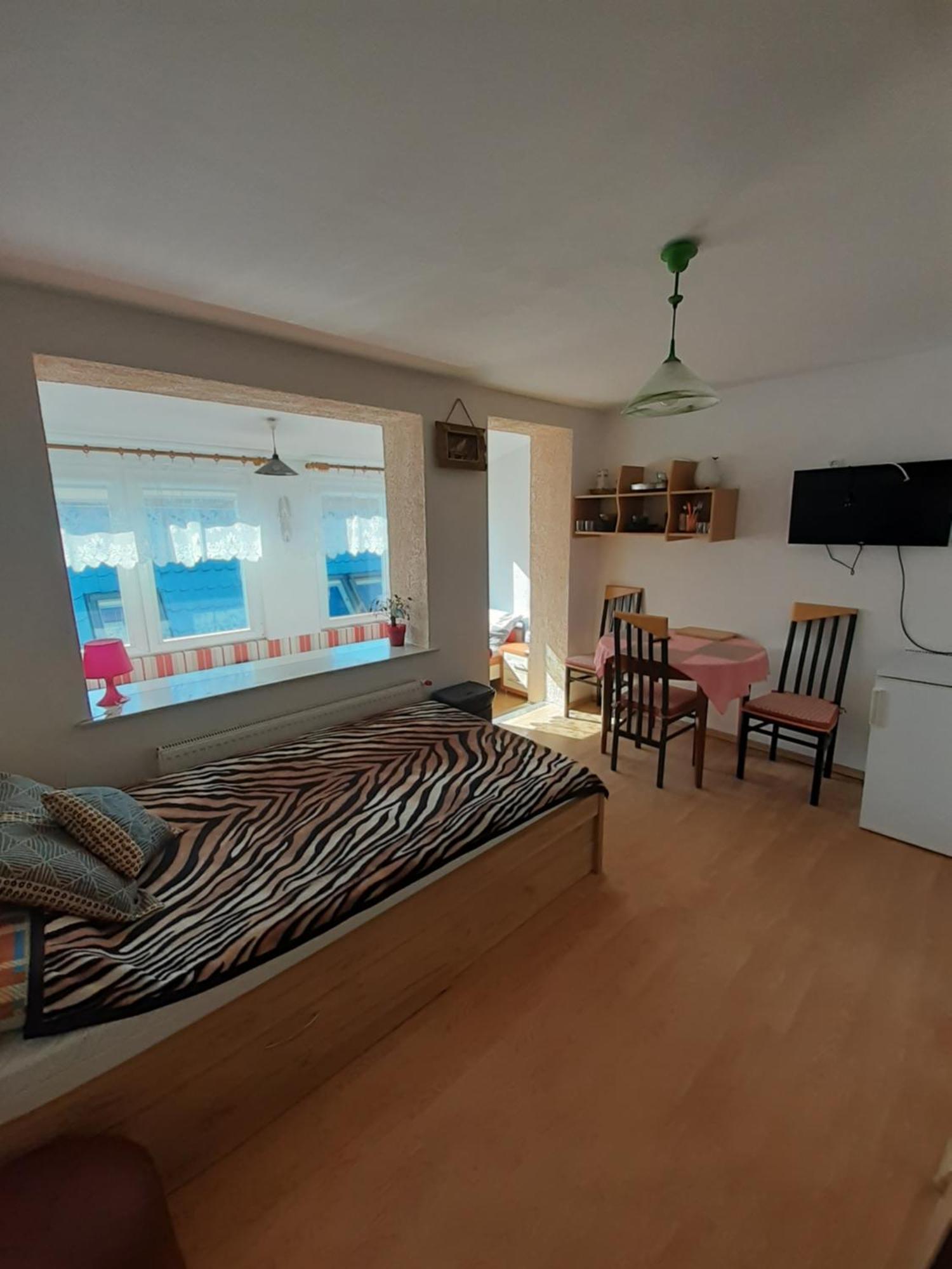 Wynajem Apartamentow I Pokoi. Ustronie Morskie Kültér fotó